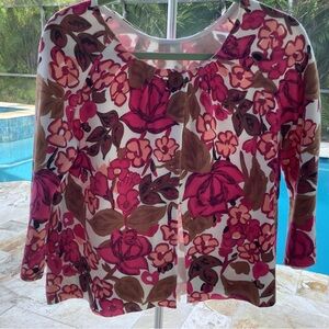 NWOT, Boutique floral, cropped, knit,  cardigan